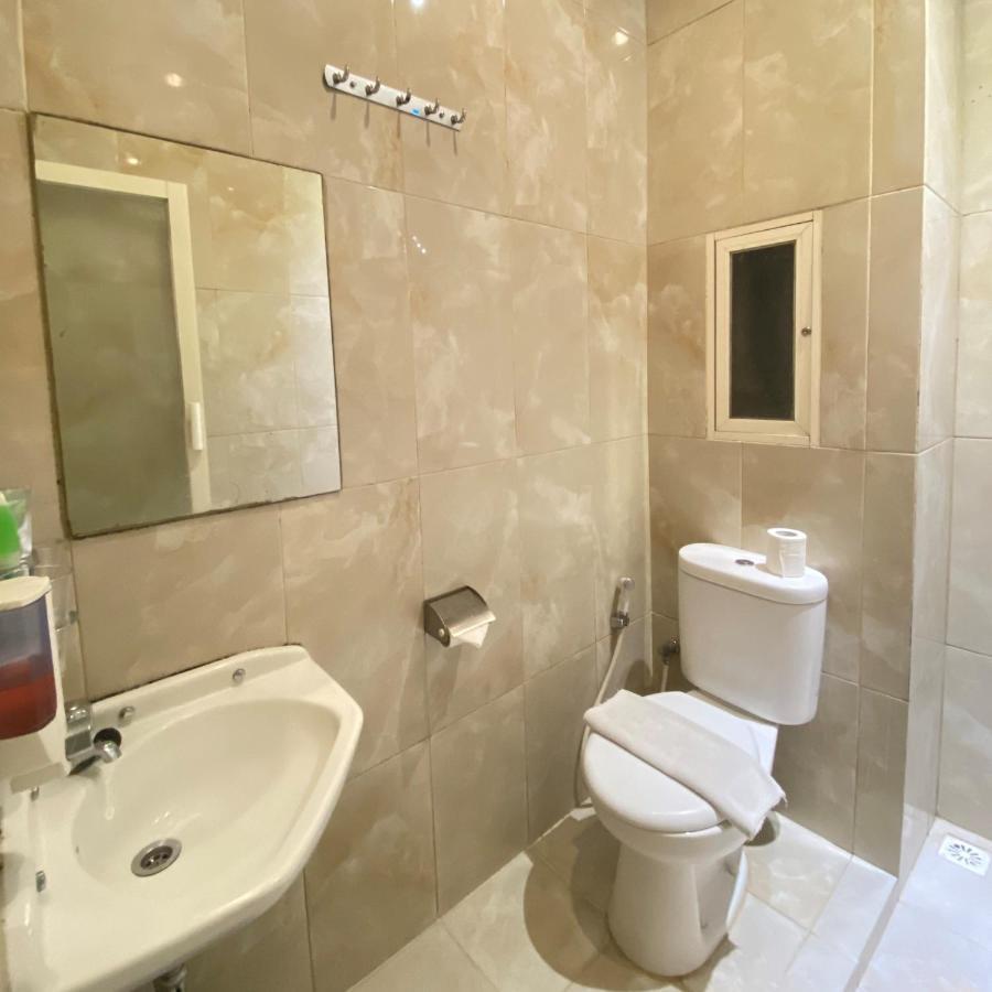 Riverstone Hotel & Cottage Бату Экстерьер фото