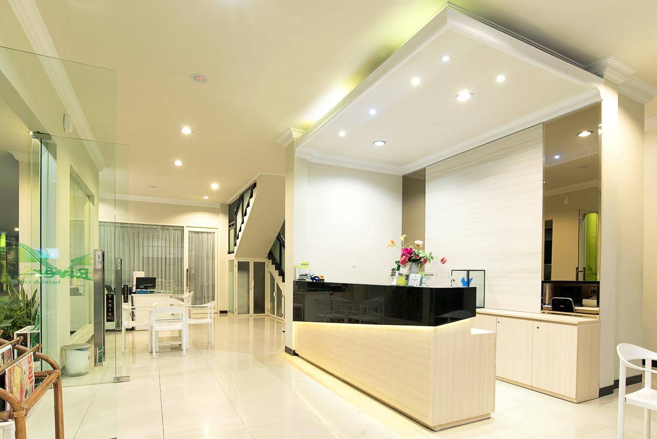 Riverstone Hotel & Cottage Бату Экстерьер фото